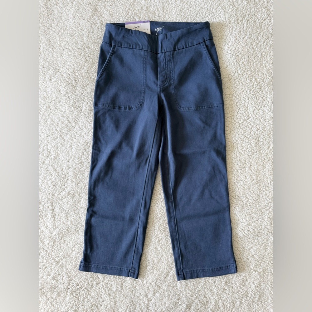 Up! Women’s Pull-on Stretch Crop Capri Pant Blue Size XS New with Tags